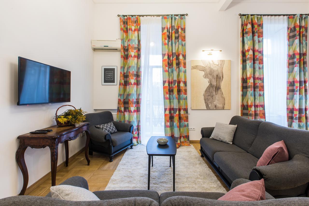 New Apartment On Rustaveli Avenue Tbilisi Bagian luar foto