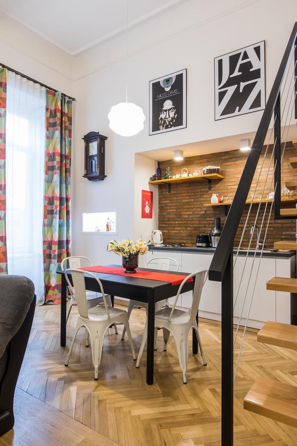 New Apartment On Rustaveli Avenue Tbilisi Bagian luar foto